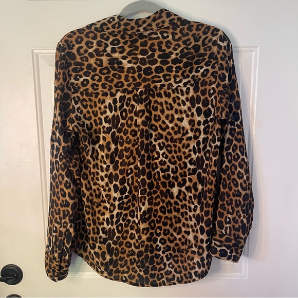 Express Leopard Print Portofino Women’s Button Down Long Sleeve Blouse - Picture 4 of 12